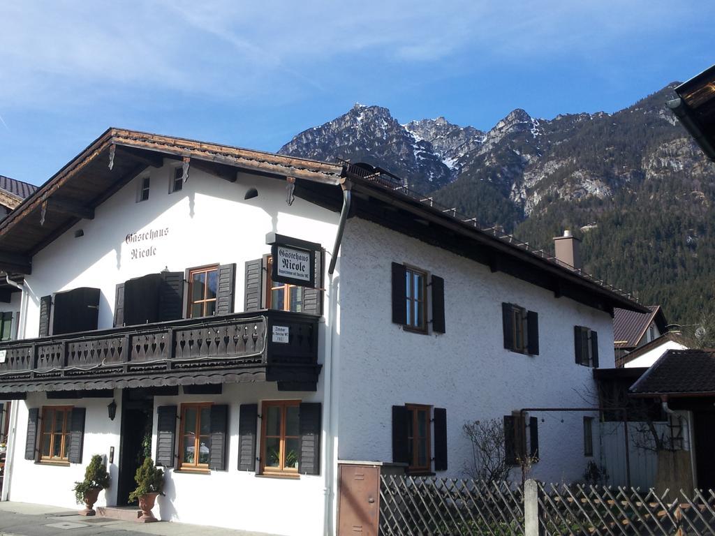 Gaestehaus Nicole Garmisch-Partenkirchen Exterior photo